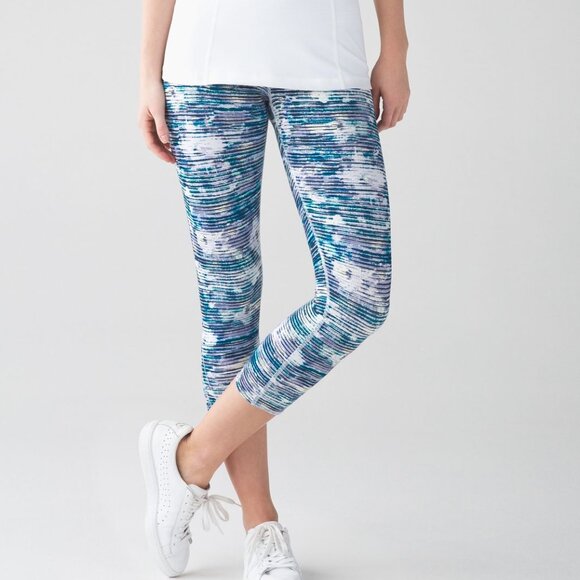 Lululemon Full On Luon True Self Crop Leggings Blurry Belle Multi, Size 0 - Picture 7 of 8